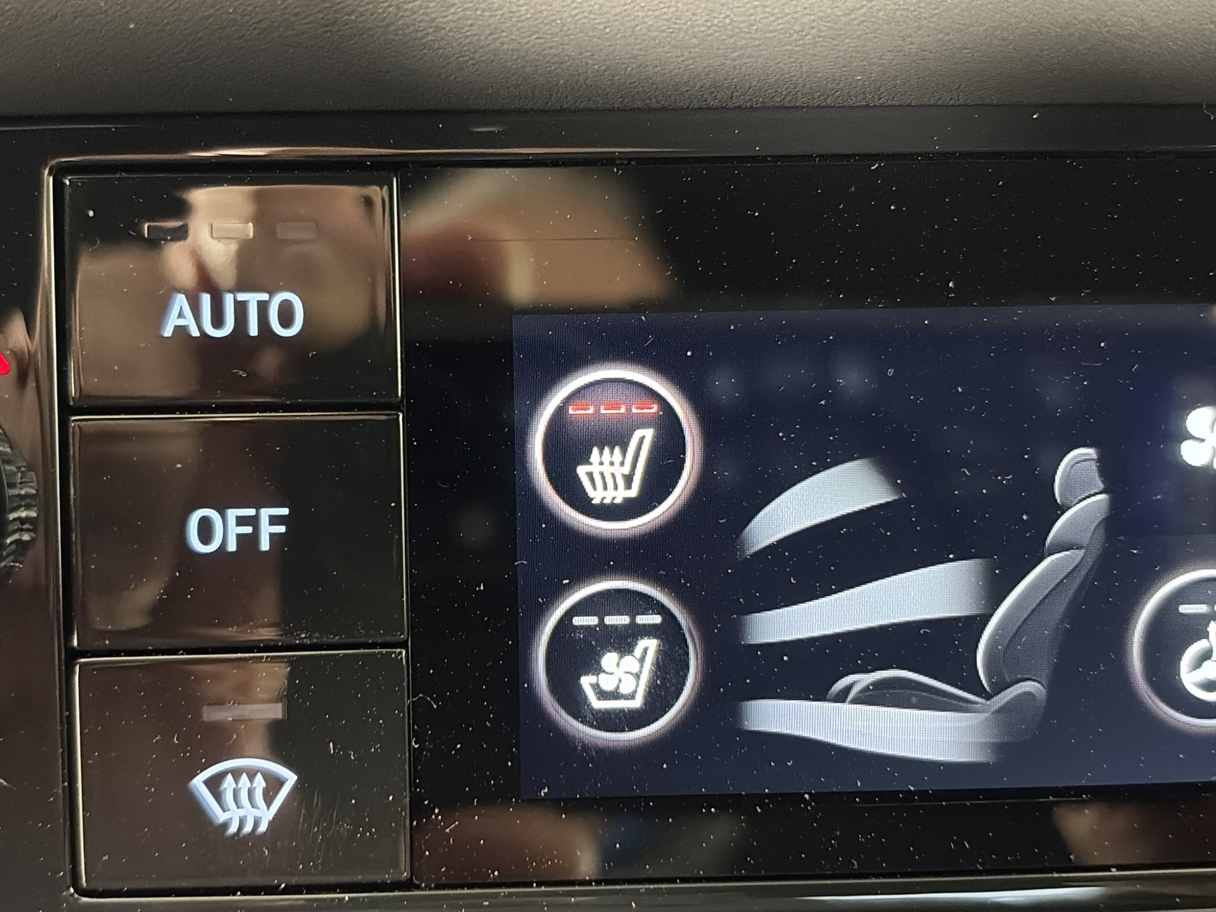 Used 2024 Genesis G70 2.5T w/ Sport Prestige Package image 27