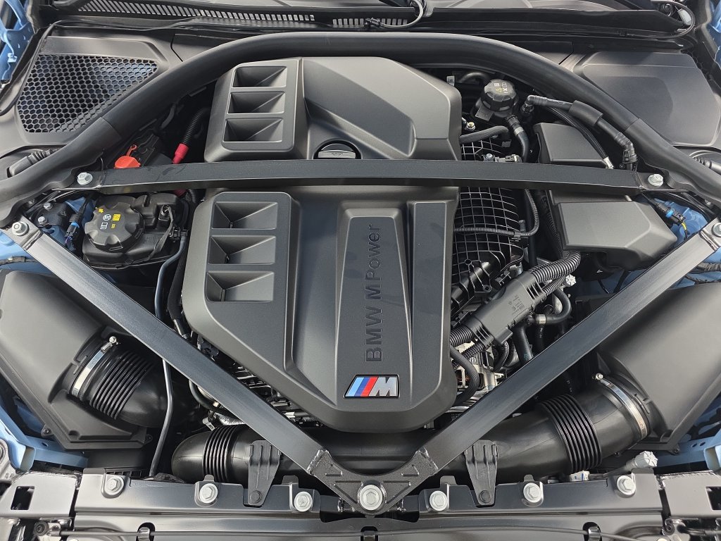 New 2026 BMW M2 w/ Lighting Package RWD image 28