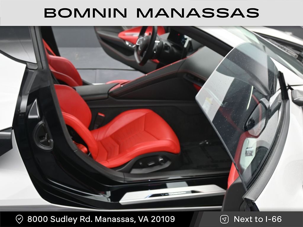 Used 2022 Chevrolet Corvette Stingray Premium Cpe w/ Z51 Performance Package image 9
