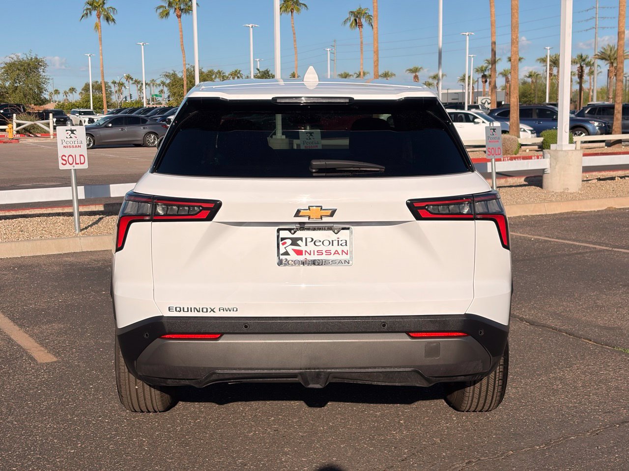 Used 2026 Chevrolet Equinox LT AWD/4WD image 8