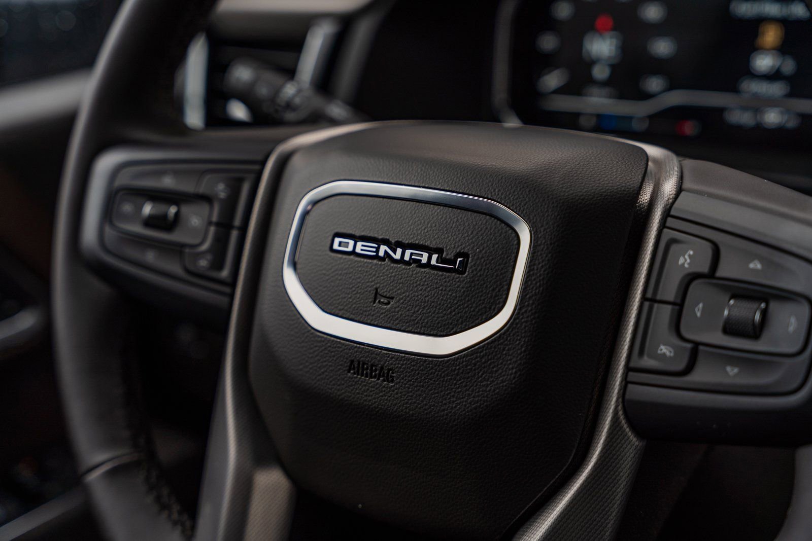 Used 2025 GMC Sierra 3500 Denali w/ Denali Reserve Package image 42