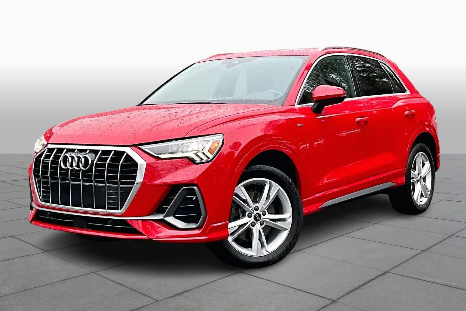 Used 2023 Audi Q3 2.0T Premium Plus w/ Premium Plus Package AWD/4WD image 2