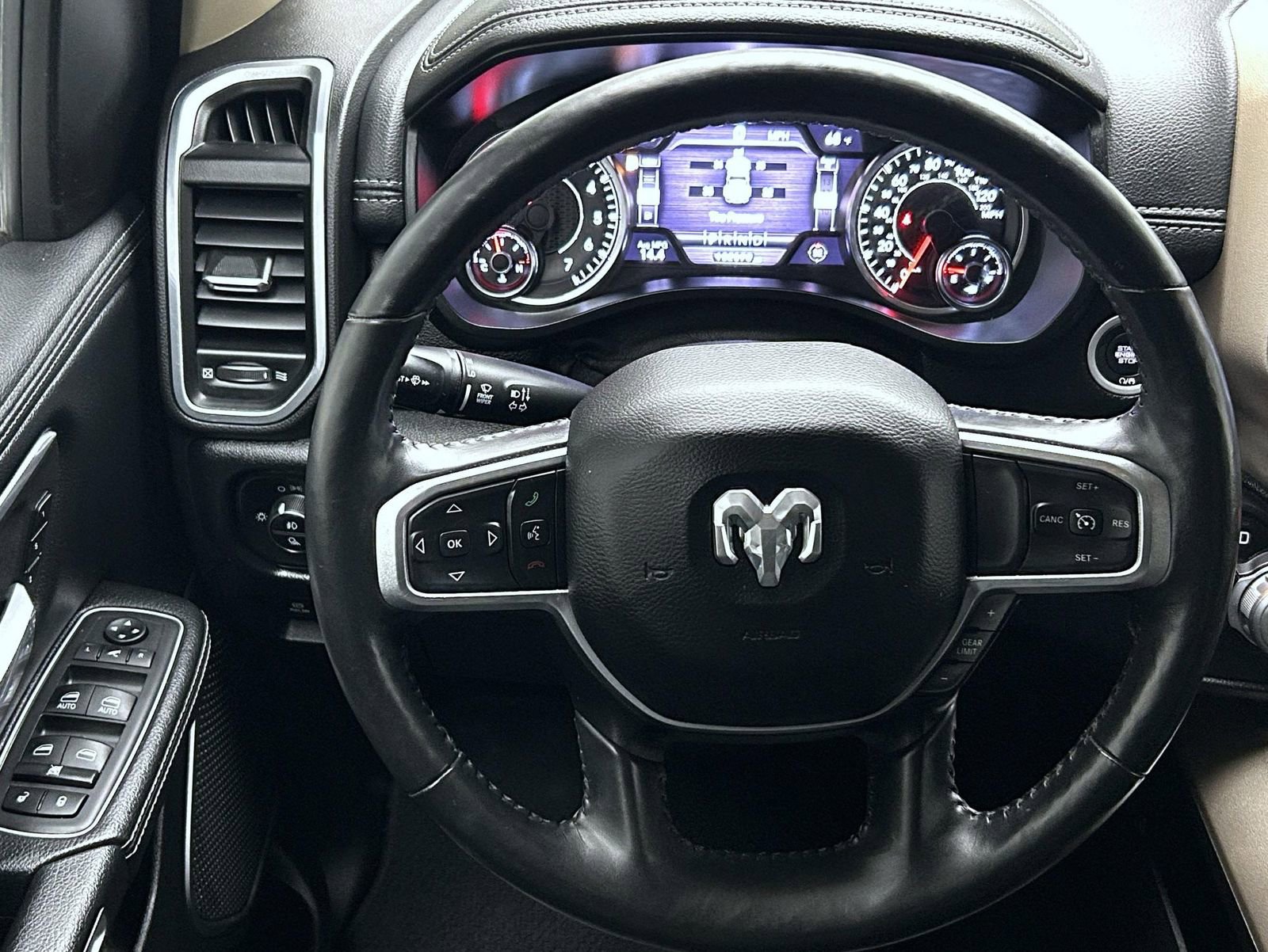 Used 2020 RAM 1500 Laramie image 12