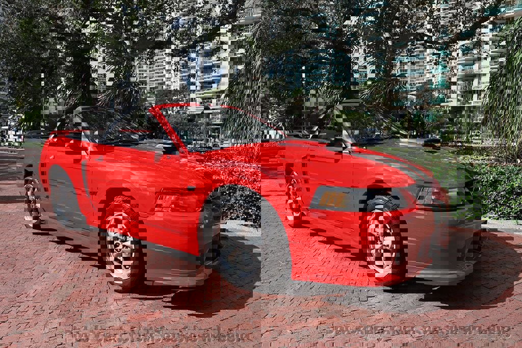 Used 2001 Ford Mustang GT image 1