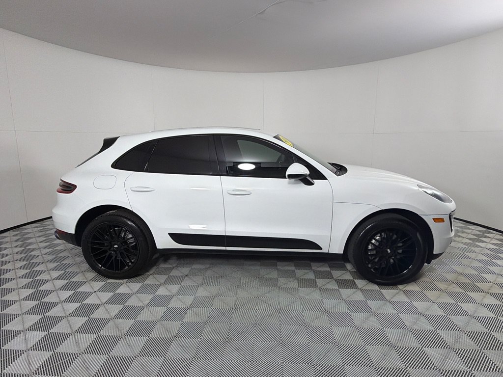 Used 2016 Porsche Macan S AWD/4WD image 4