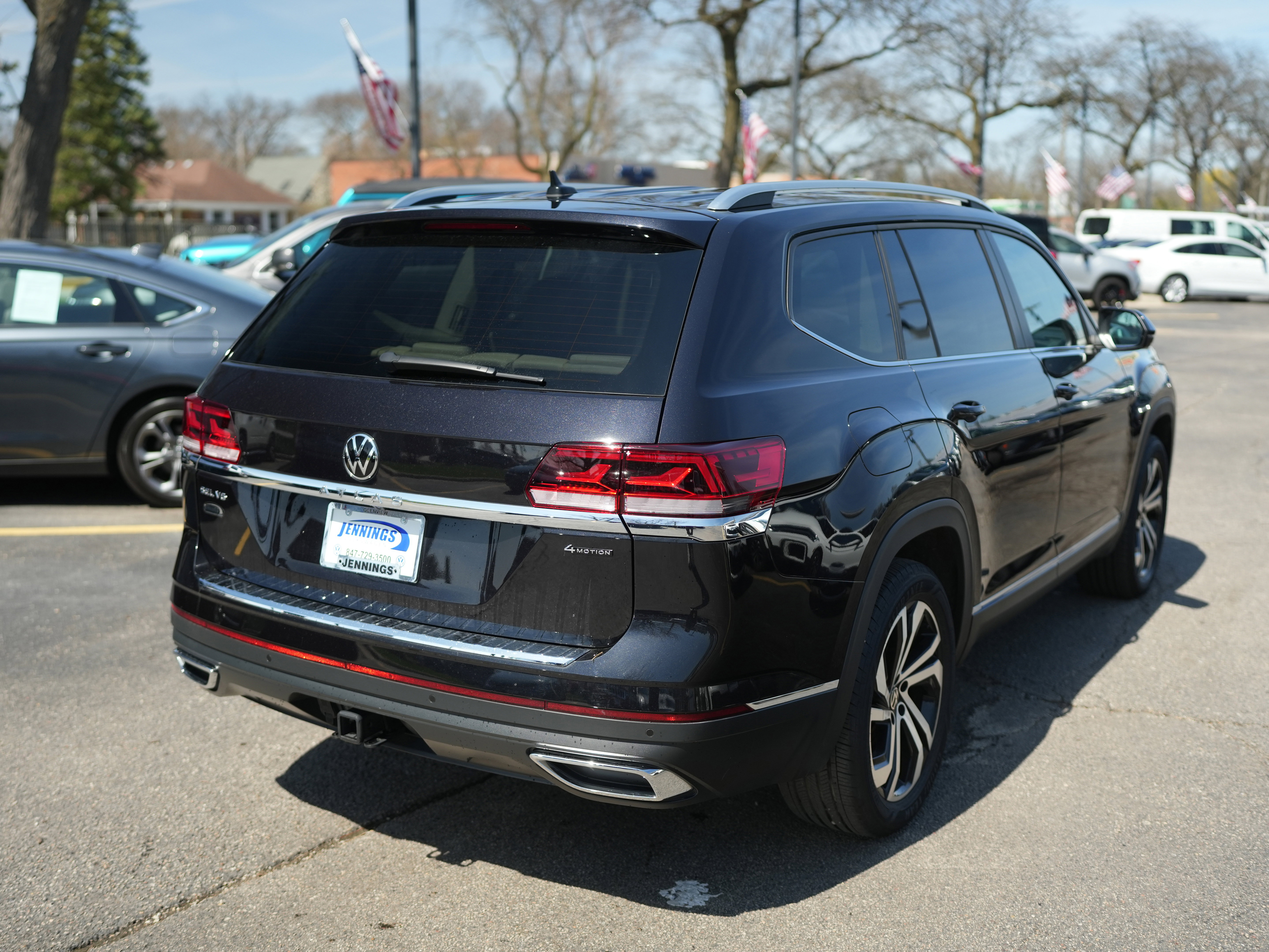 Used 2023 Volkswagen Atlas SEL image 8