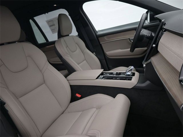 New 2026 Volvo XC90 B6 Ultra w/ Protection Package Premier image 36