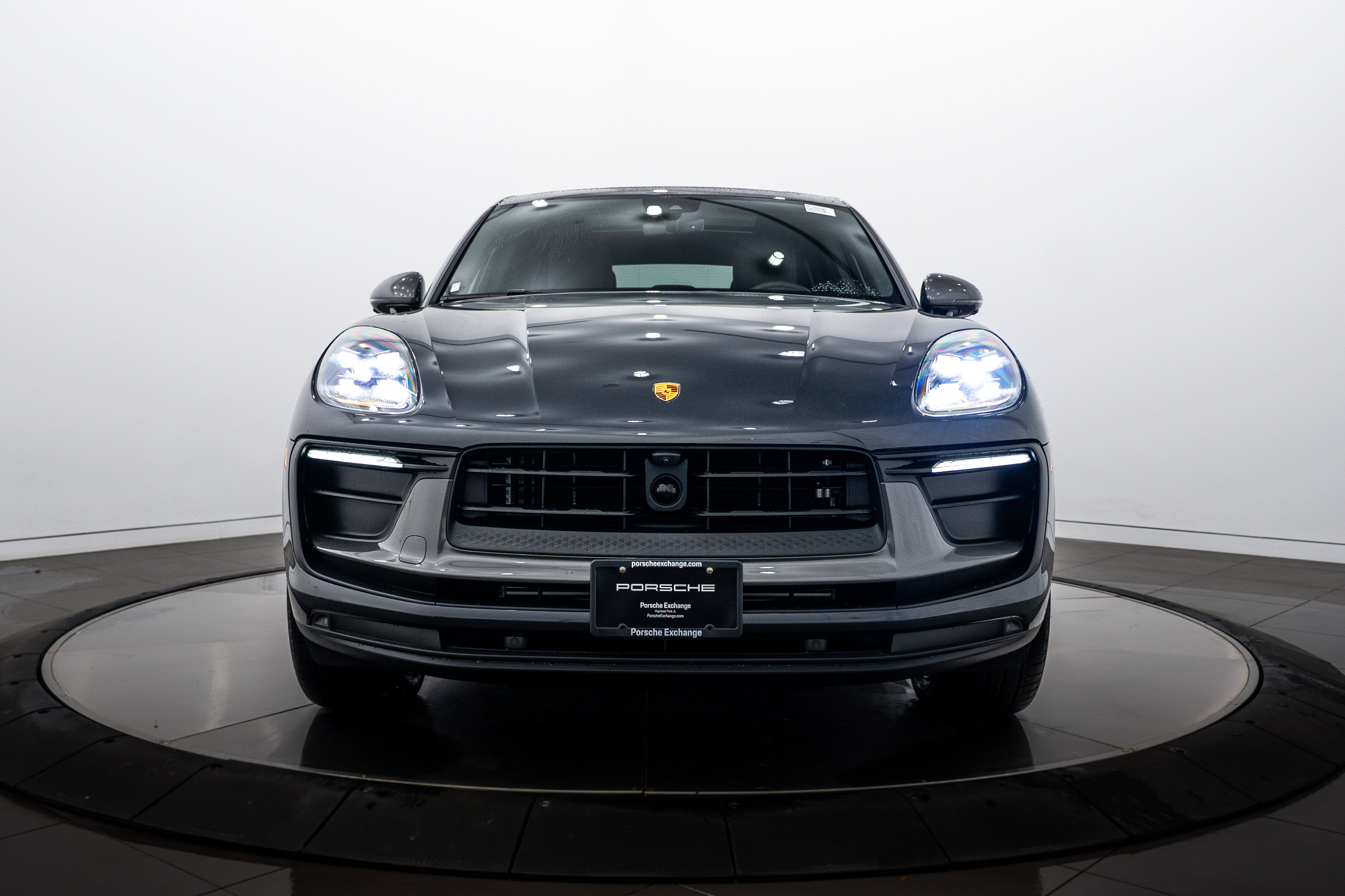 Certified 2026 Porsche Macan Turbo image 10