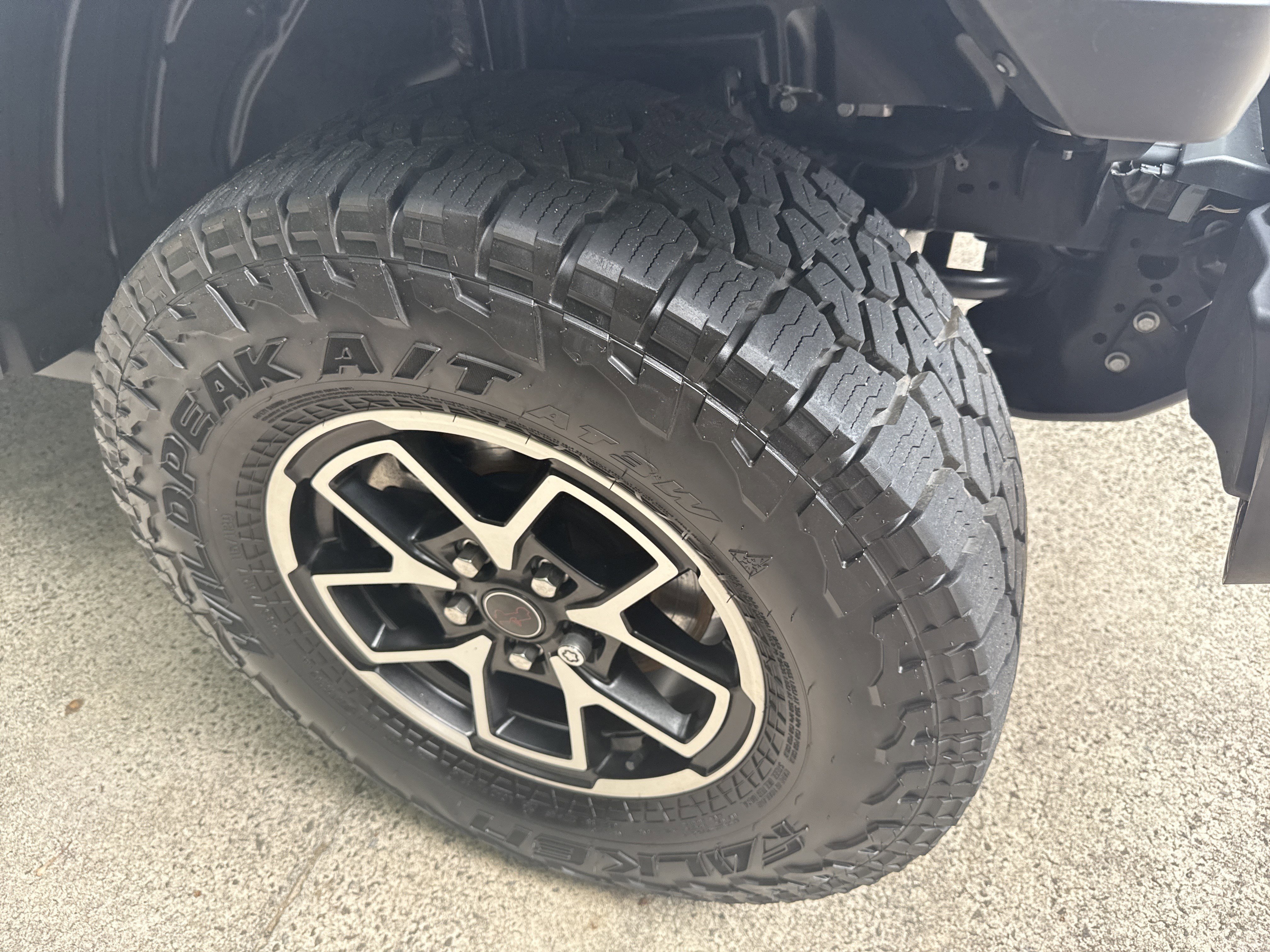 Used 2024 Jeep Gladiator Rubicon image 14