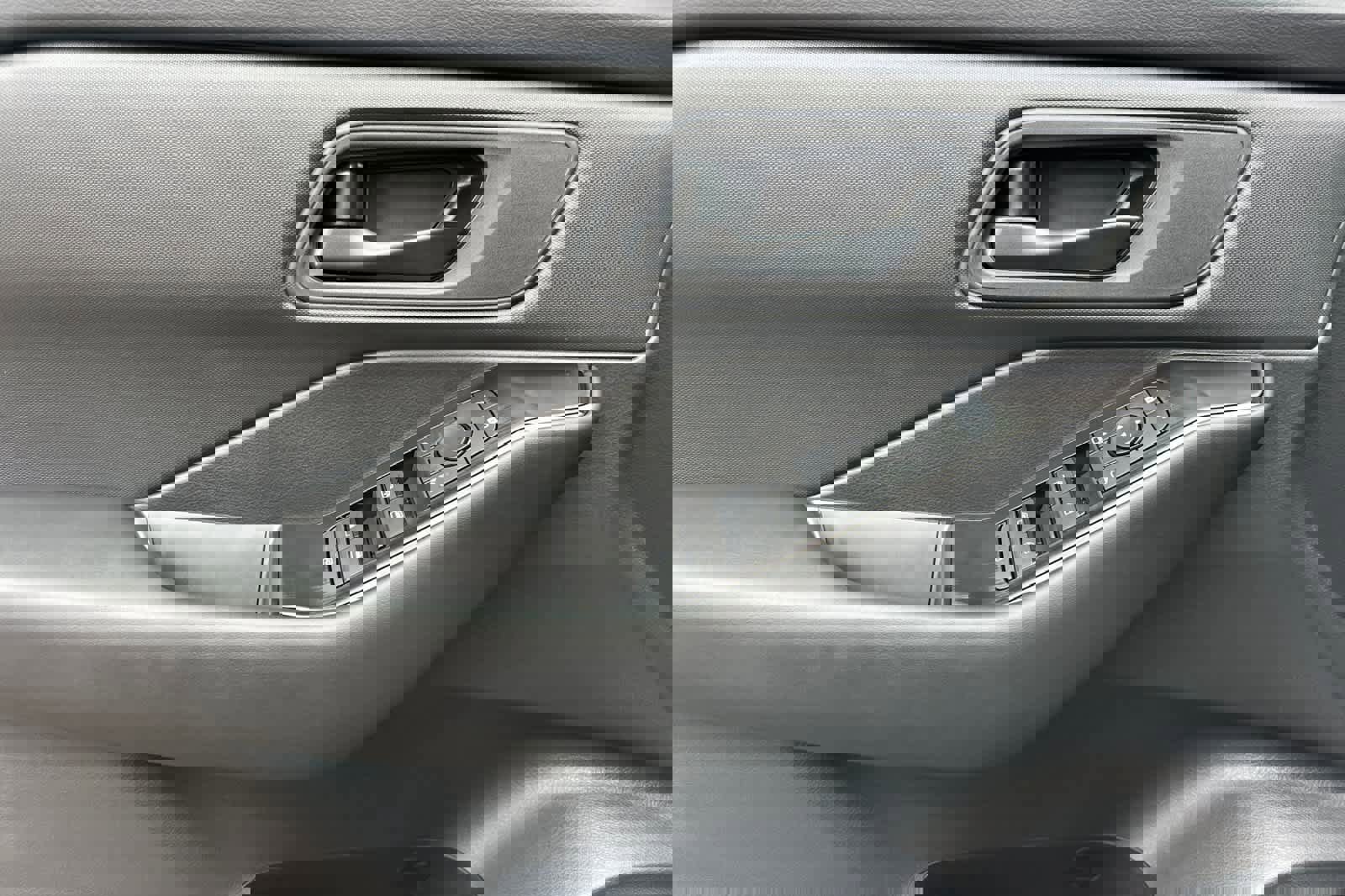 New 2026 Nissan Rogue S image 12