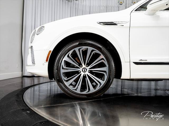 Used 2024 Bentley Bentayga AWD/4WD image 7
