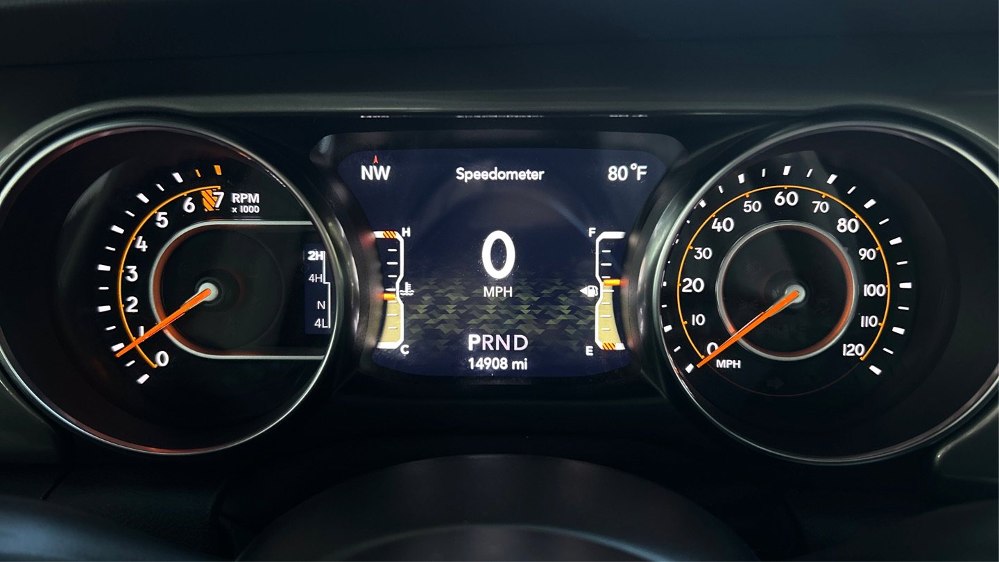 Used 2022 Jeep Wrangler Unlimited Sahara image 15