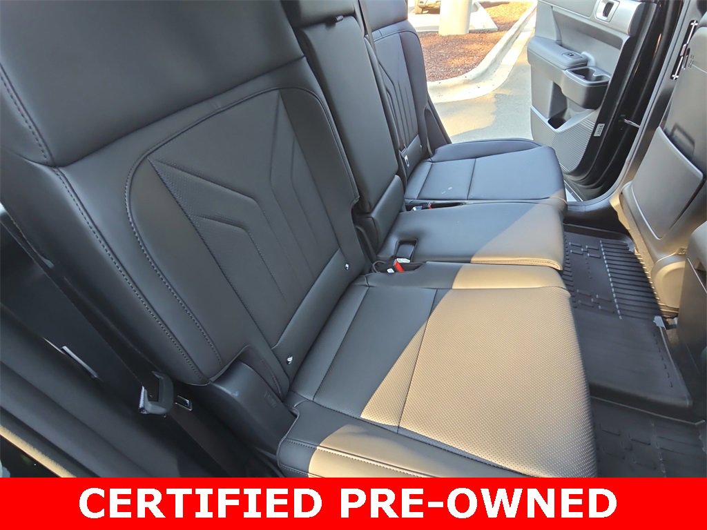 Used 2025 Hyundai Santa Fe XRT image 11