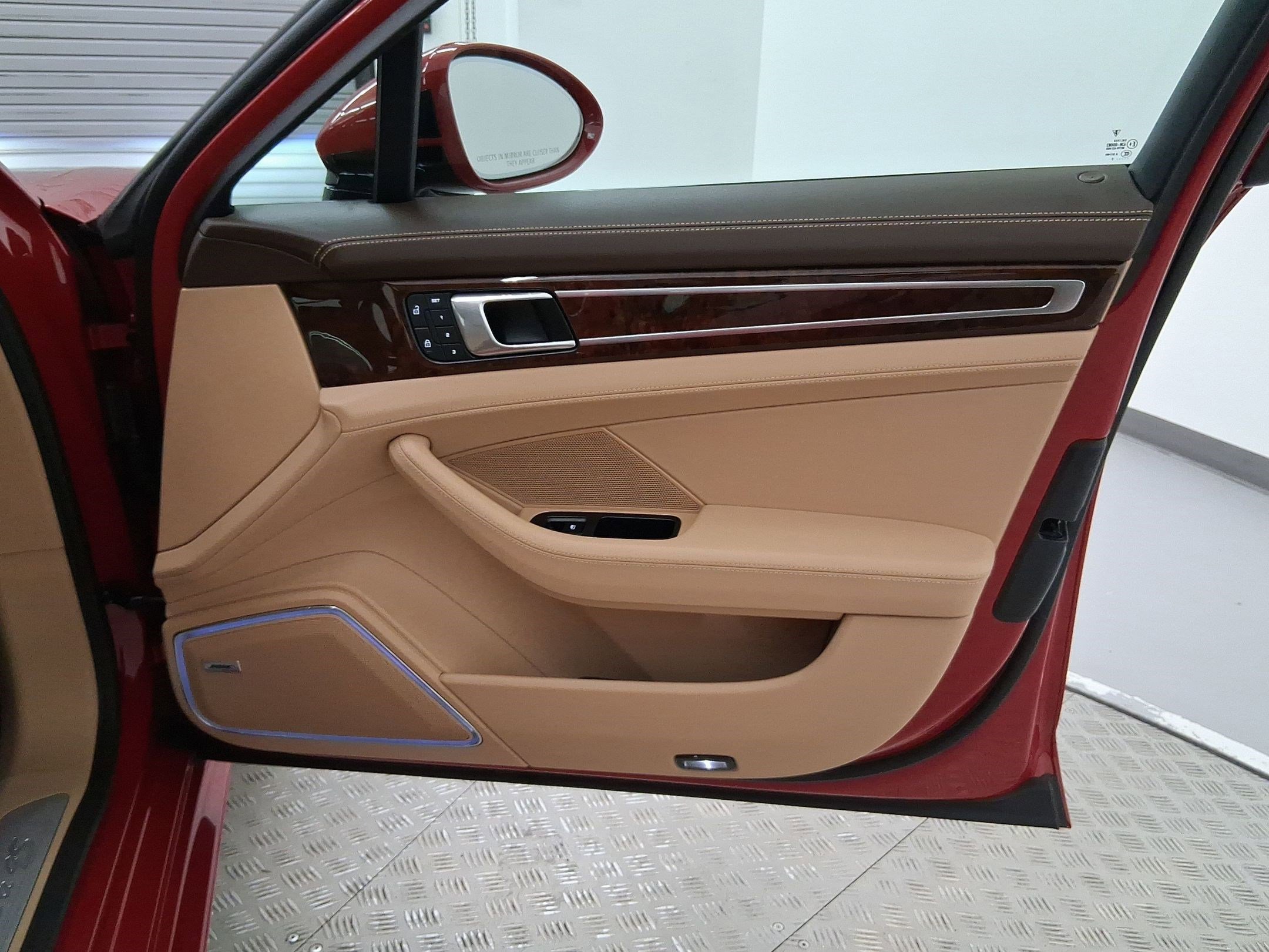 Certified 2023 Porsche Panamera 4S image 34