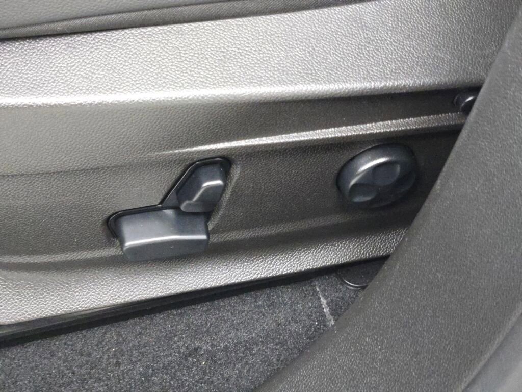 Used 2024 Alfa Romeo Stelvio Veloce image 27