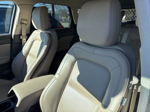 Used 2020 Lincoln Corsair FWD image 2