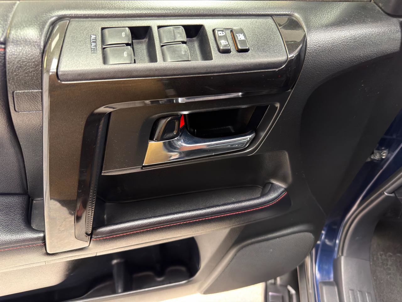 Used 2018 Toyota 4Runner TRD Off-Road Premium image 15