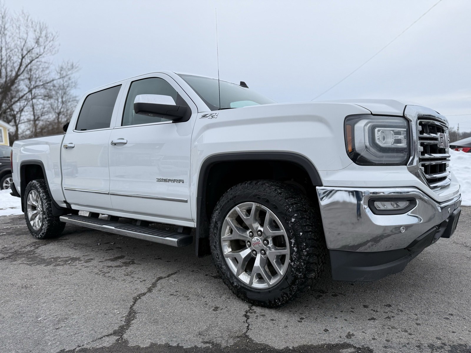 Used 2016 GMC Sierra 1500 SLT w/ SLT Premium Package image 9