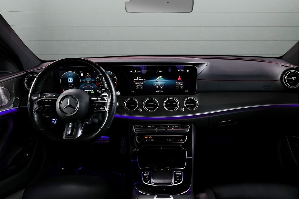 Used 2021 Mercedes-Benz E 53 AMG 4MATIC Sedan image 21