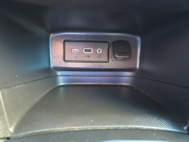 Used 2023 Chevrolet Equinox LT image 31