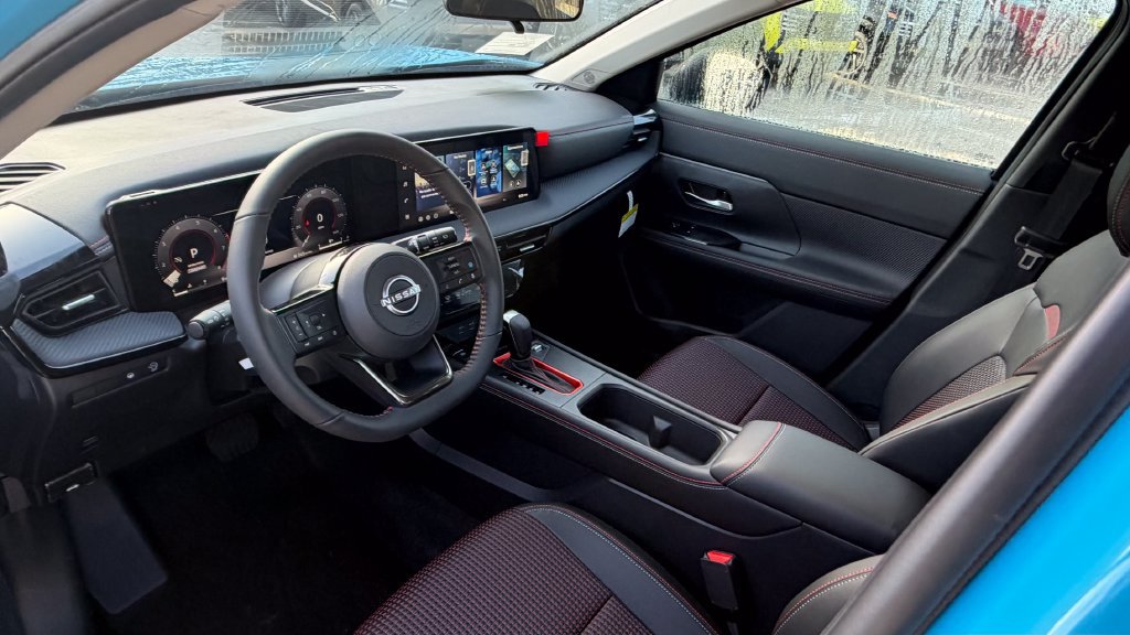 New 2026 Nissan Kicks SR FWD image 14