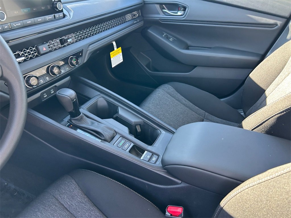 New 2025 Honda Accord SE image 11