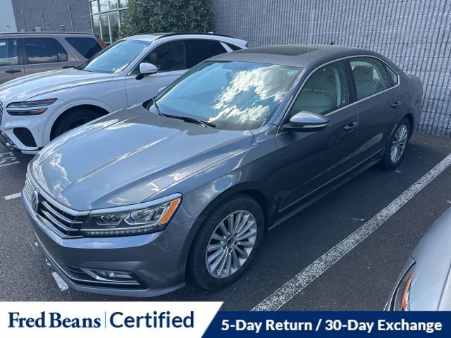 Used 2017 Volkswagen Passat 1.8T SE w/ SE Lighting Package FWD image 3