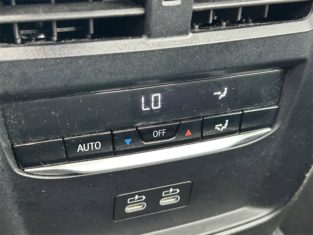 Used 2025 BMW 330i xDrive Sedan image 23