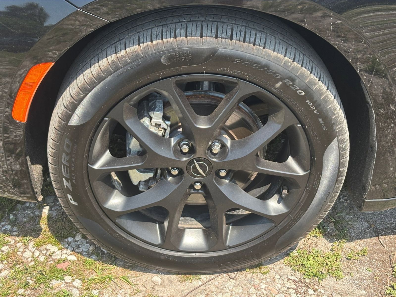 Used 2025 Chrysler Pacifica Limited FWD image 35