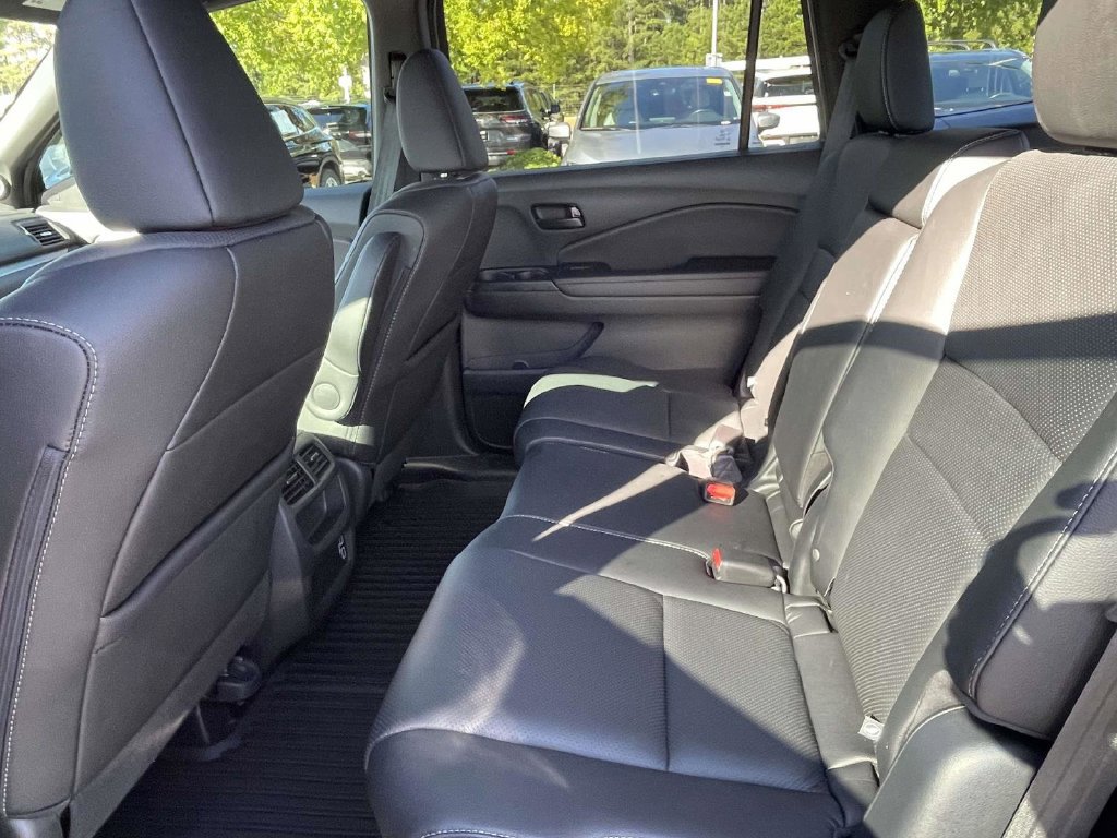 Used 2023 Honda Passport EX-L image 13