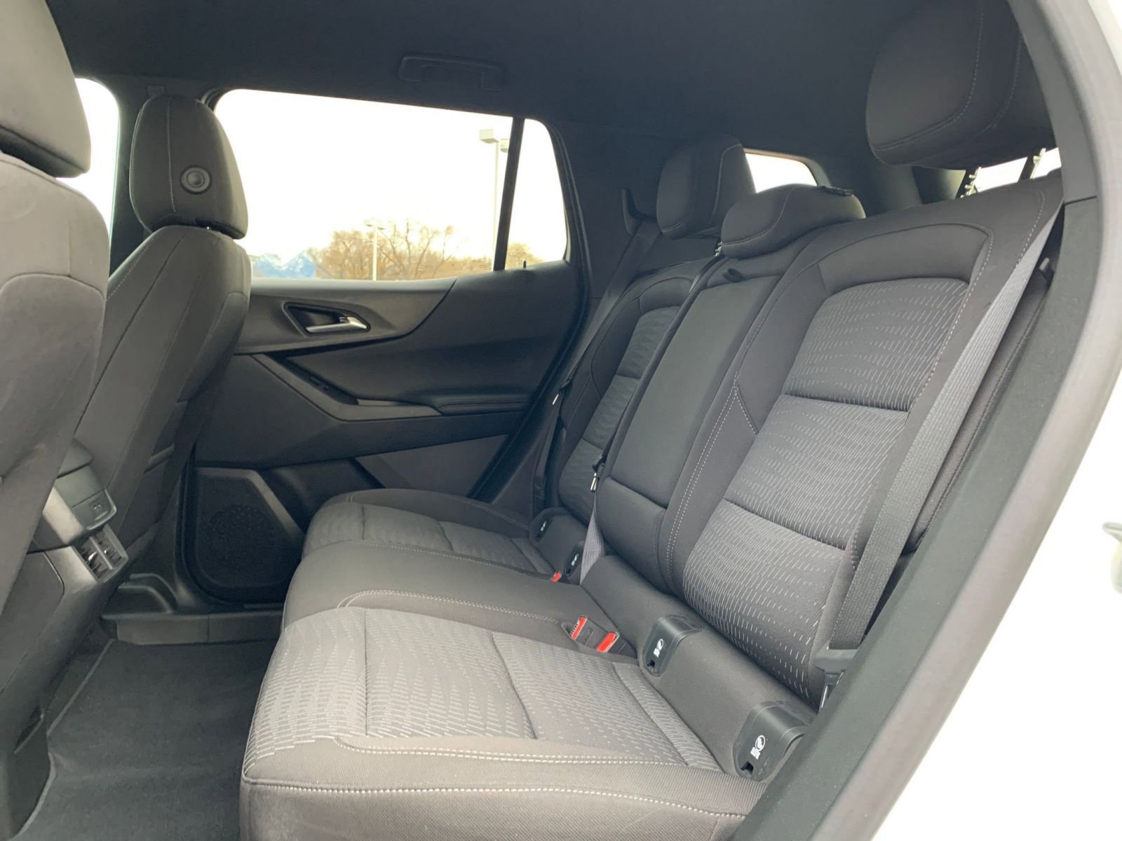 Used 2025 Chevrolet Equinox LT image 24