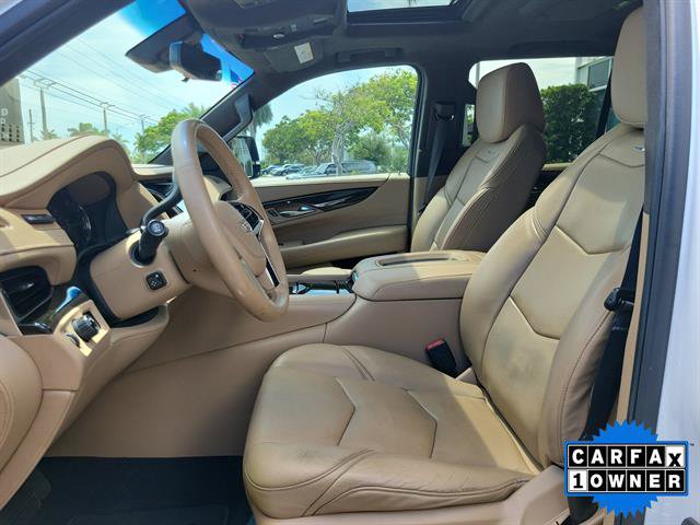 Used 2019 Cadillac Escalade Platinum RWD image 12