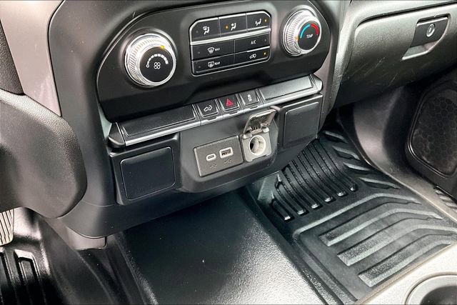 Used 2022 GMC Sierra 2500 Pro w/ Convenience Package image 16