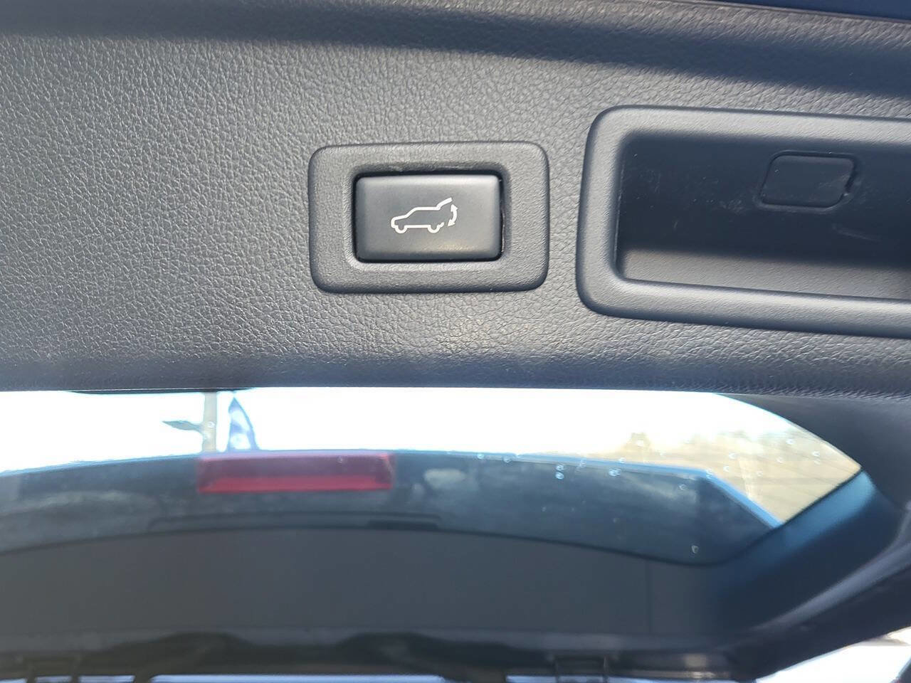 Used 2018 Subaru Forester 2.5i Limited image 20