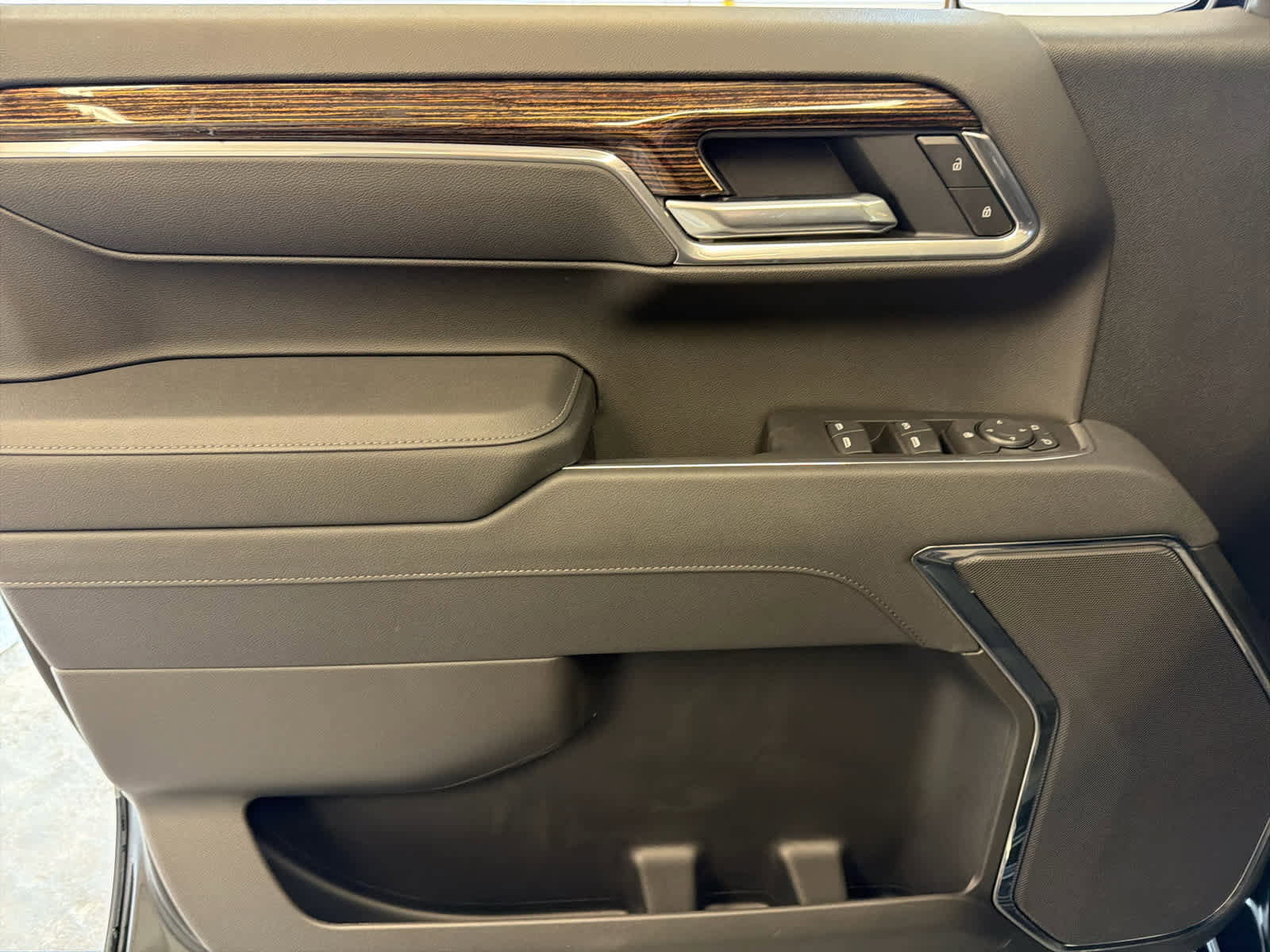 New 2026 GMC Sierra 1500 Elevation image 18