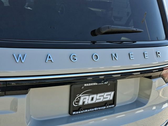 Used 2022 Jeep Wagoneer Series III w/ Premium Group I image 41