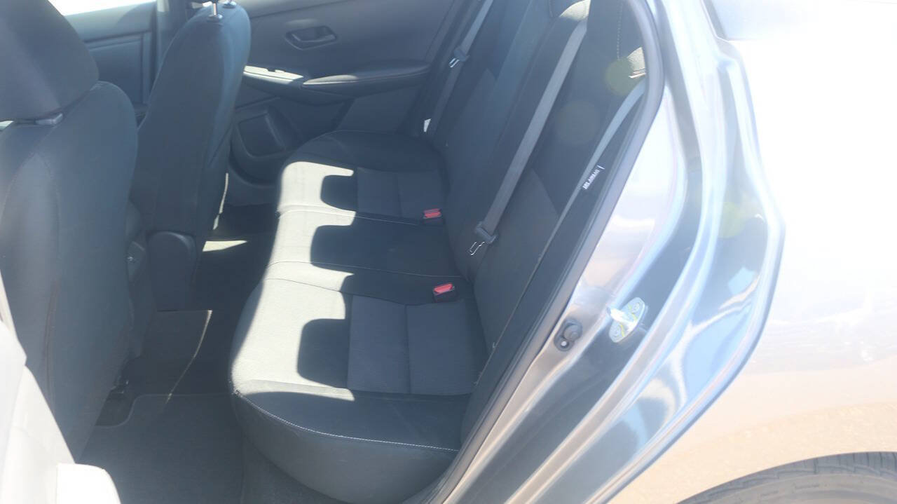 Used 2024 Nissan Sentra SV FWD image 12
