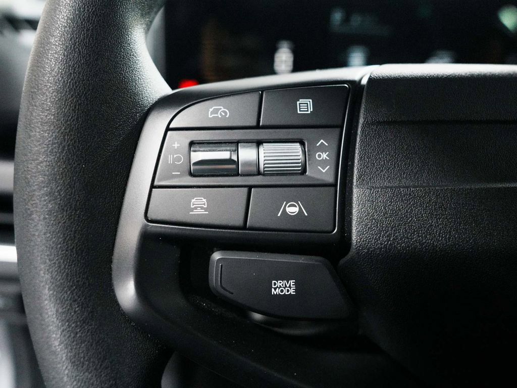 Used 2025 Kia K4 LXS image 21