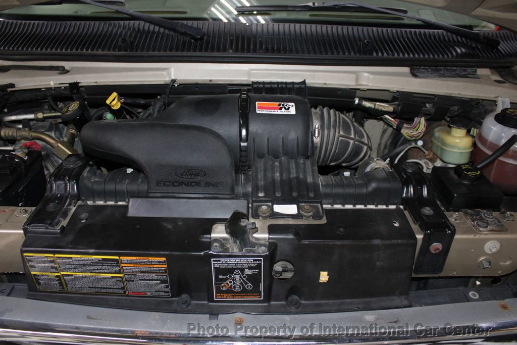 Used 2000 Ford E-150 and Econoline 150 image 27