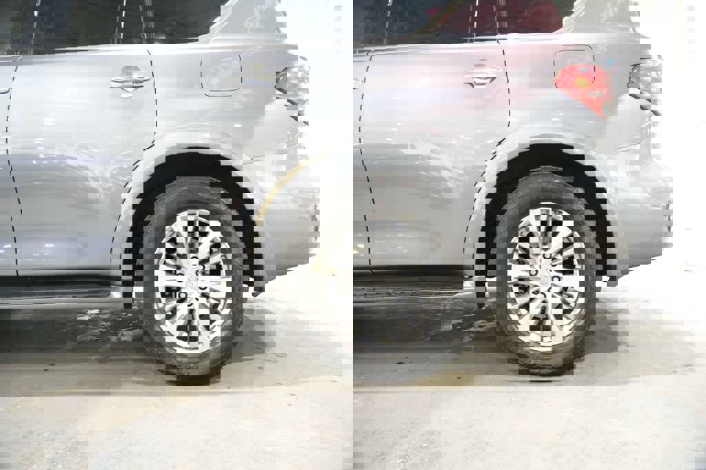 Used 2017 INFINITI QX80 image 7