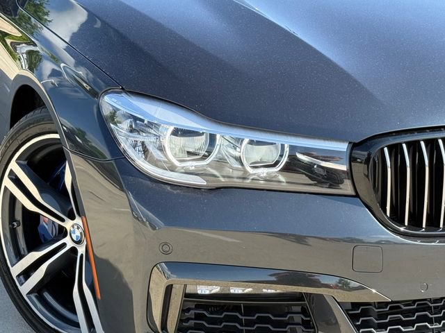 Used 2019 BMW 740i w/ Executive Package image 2