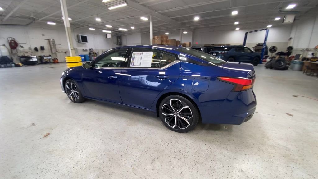Used 2024 Nissan Altima 2.5 SR image 8