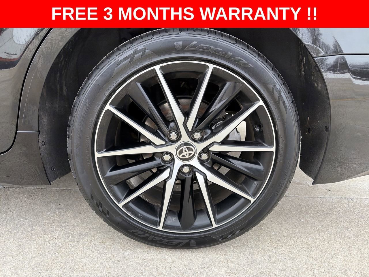 Used 2022 Toyota Camry SE FWD image 32