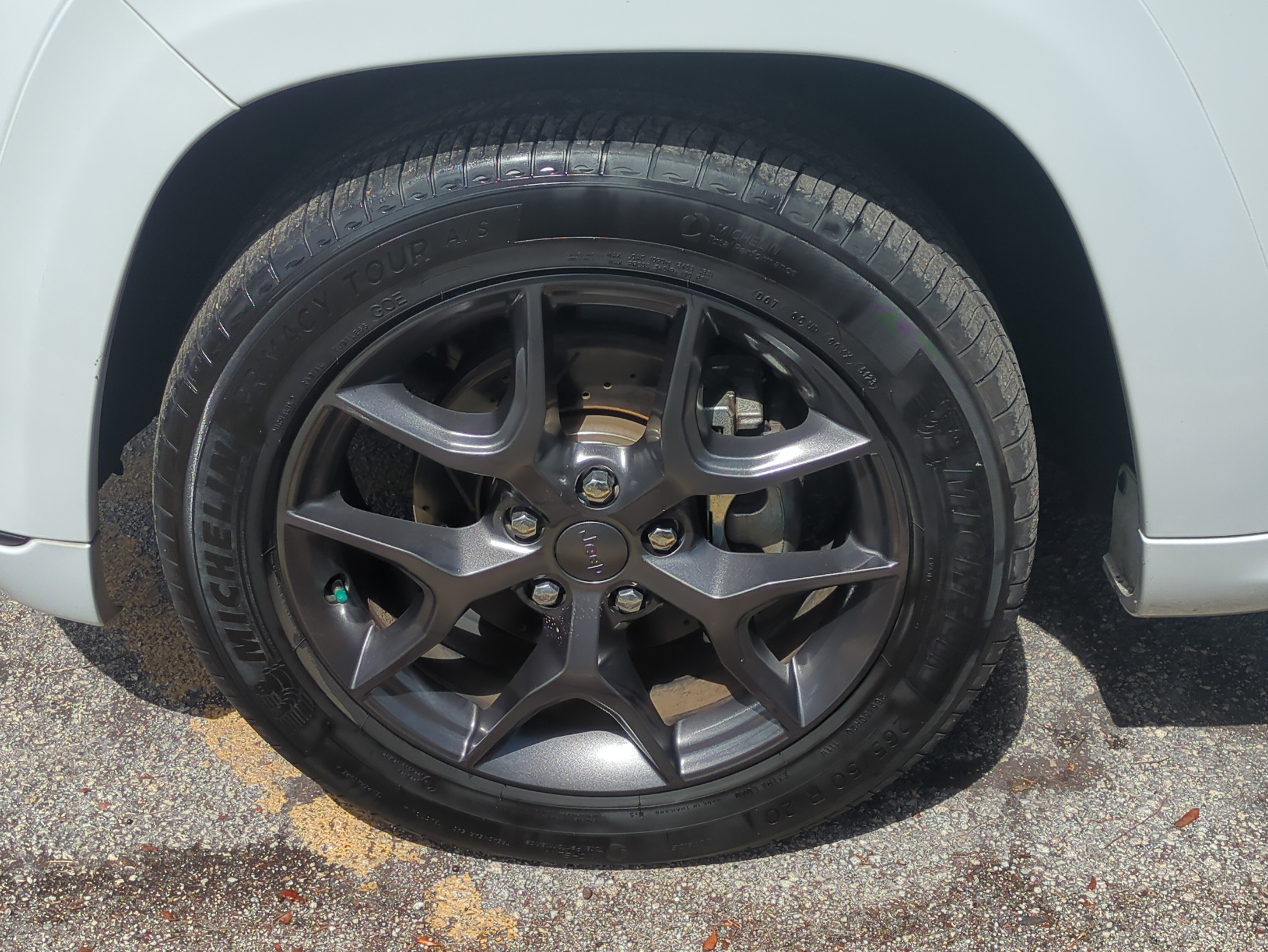 Used 2019 Jeep Grand Cherokee Limited X image 11