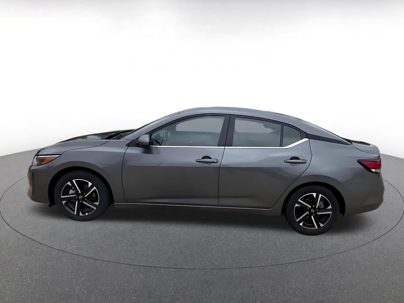 Used 2025 Nissan Sentra SV FWD image 8