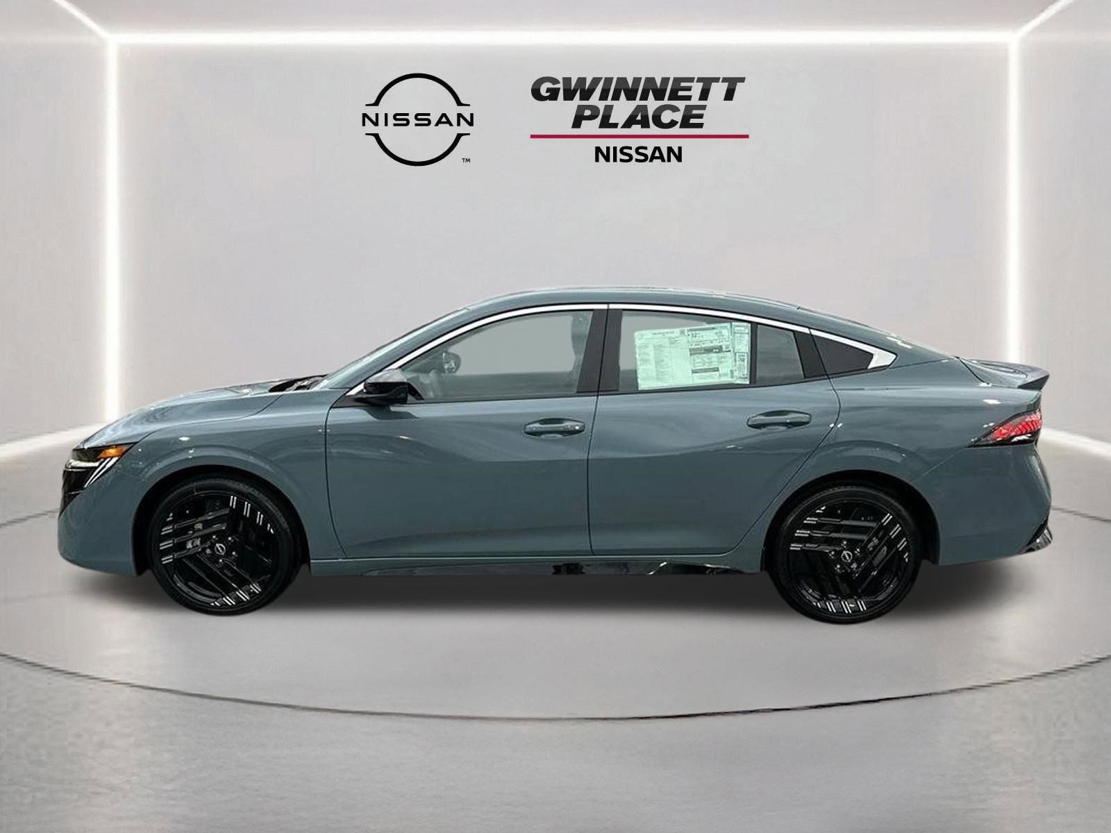 New 2026 Nissan Sentra SR w/ Floor Mat Package FWD image 8
