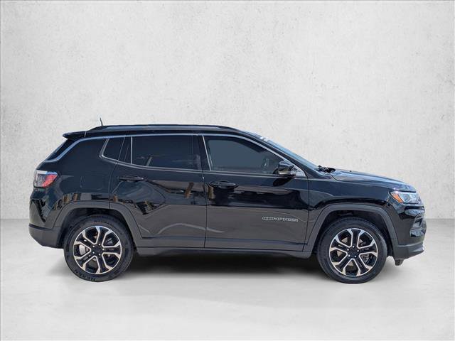 Used 2022 Jeep Compass Limited image 4