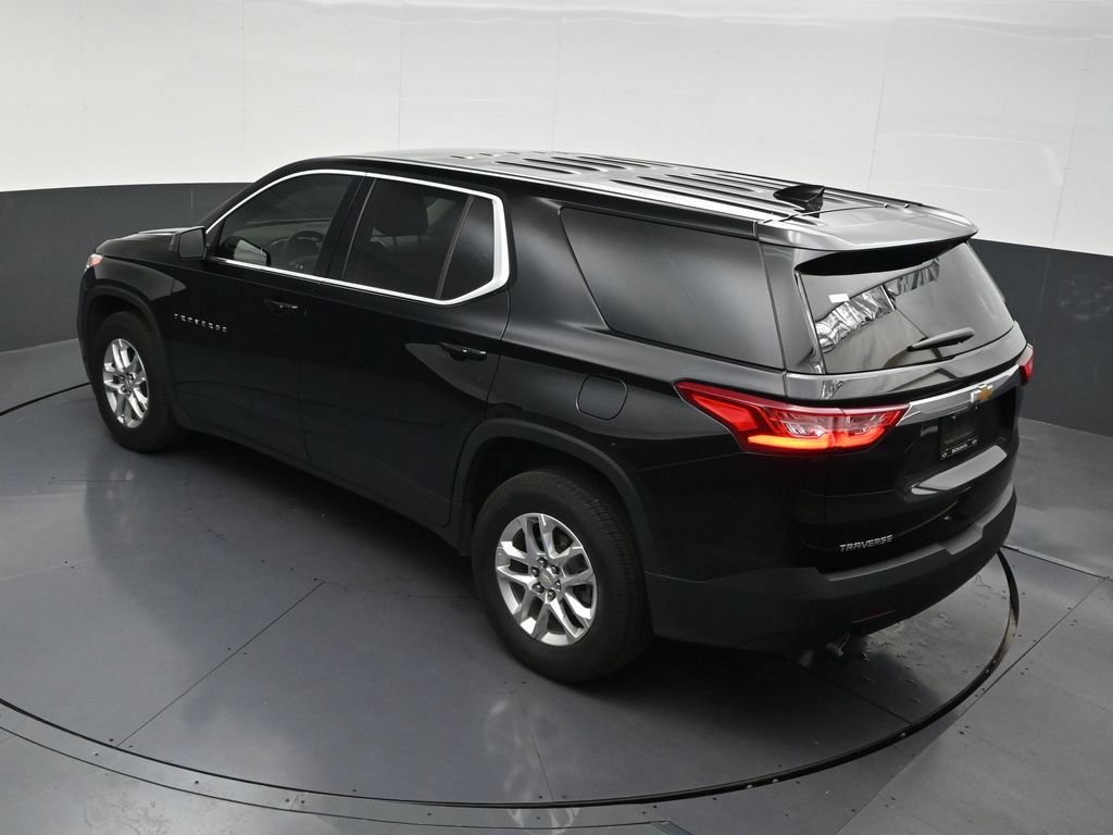 Used 2021 Chevrolet Traverse LS FWD image 18