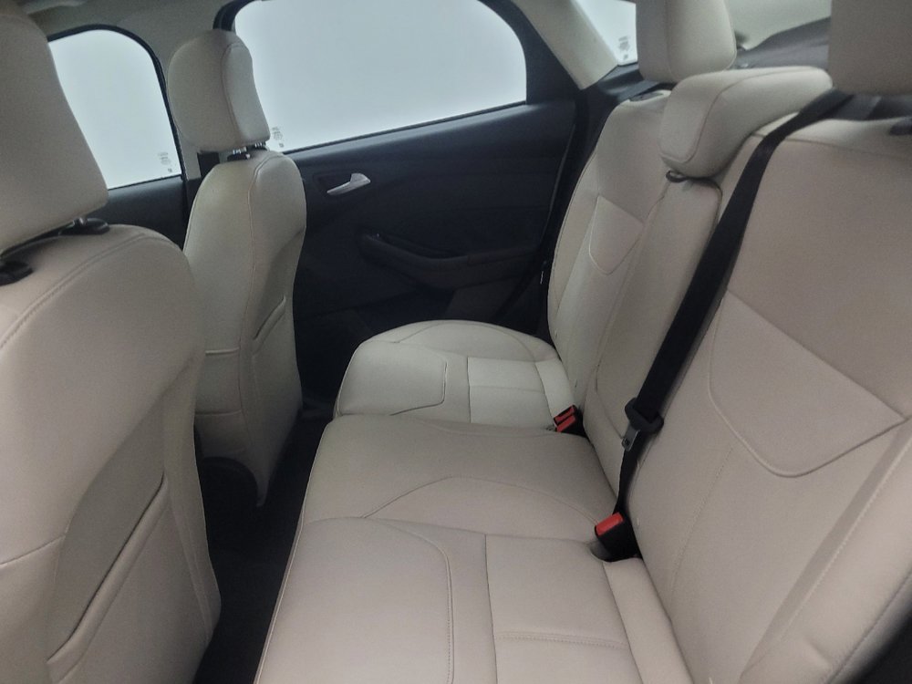Used 2018 Ford Focus Titanium FWD image 18