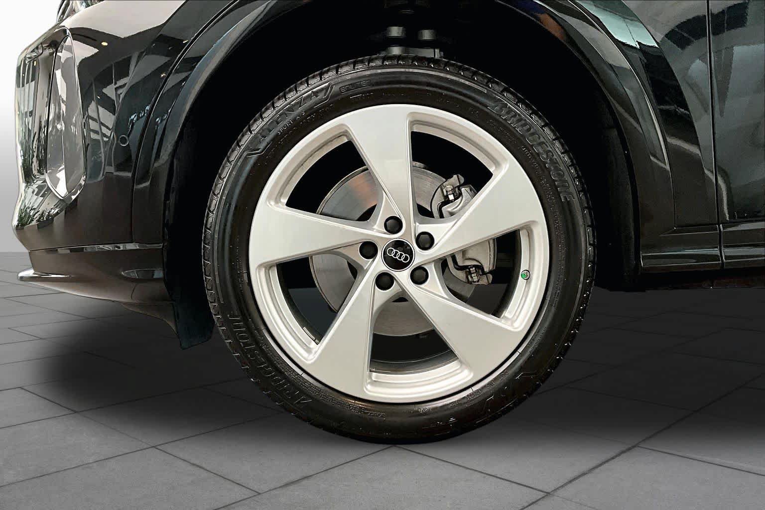 Certified 2025 Audi Q5 Premium w/ Premium Plus AWD/4WD image 11